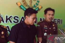 Kejari Biak menahan tersangka korupsi dana PIP 2022-2023