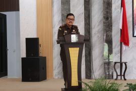 Kajati Kepri minta jajaran perkuat komitmen penegakan hukum