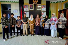 Pemkab Natuna imbau penerima beasiswa menjaga nilai akademik