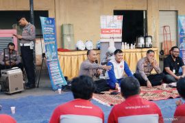 Polresta Banjarmasin edukasi kurir ekspedisi soal keselamatan lantas