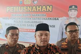 Musnahkan 22 kg sabu, Polres Banjarbaru didukung Ketua DPRD