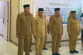 HUT ke-17 Labura, Sejumlah Kabag Dilantik