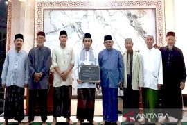 PWM Kalsel Prof H Ridhahani Fidzi resmikan Mihrab Masjid Muhammadiyah Al-Muhajirin