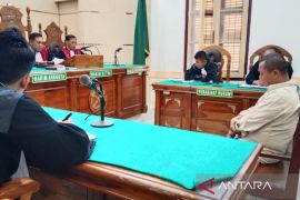 Hakim vonis berbeda dua terdakwa korupsi website desa rugikan negara Rp2,7 miliar