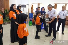 Daop 7 Madiun berikan edukasi transportasi kereta pada anak disabilitas