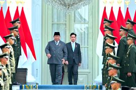 Gibran dampingi Prabowo pada pelantikan perwira TNI-Polri