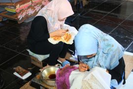 Warga binaan Lapas Banyuwangi banjir pesanan batik tulis motif jeruji