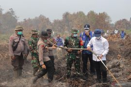 Hujan buatan padamkan seluruh hotspot di Riau