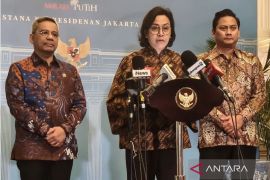 Presiden Prabowo  terima laporan APBN 2024, outlook 2025, RAPBN 2026