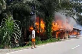 Empat rumah warga di Aceh Timur terbakar