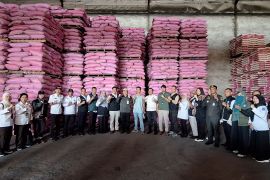 Babel sidak stok - harga sembako di Pasar Pangkalpinang