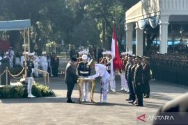 Prabowo minta para perwira hayati sumpah saat mereka dilantik