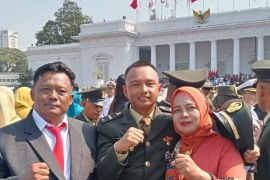 Putra Kades Perkebunan Hanna dilantik Jadi perwira TNI AD di Istana Negara