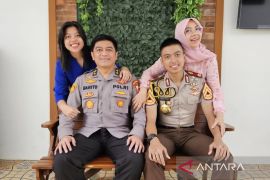 Didikan sederhana dari keluarga Bhayangkara yang hasilkan Adhi Makayasa