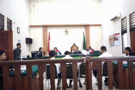 Jaksa tuntut empat terdakwa kasus lab narkoba dipenjara seumur hidup