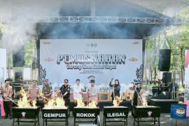 DJBC Jabar dan Jakarta memusnahkan puluhan juta batang rokok ilegal