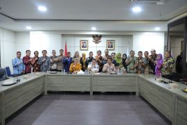 Gubernur Babel berikan bantuan hukum bagi sekolah penerima DAK