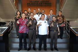 Gubernur bersama bupati se-Babel kunjungi institusi penegak hukum