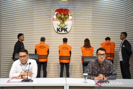 KPK ungkap mantan staf ahli Menaker minta mobil kepada agen TKA