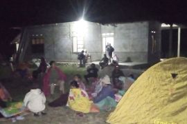 Dampak gempa di Poso Sulteng, 2.011 warga mengungsi