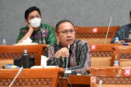 Anggota DPR tegaskan  komitmen pemerataan pendidikan daerah 3T-marginal