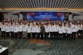 Mendagri Tito Karnavianlantik Bupati Solok Jon Firman Pandu sebagai Wakil Ketua Umum APKASI