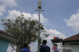 Uji coba aktivasi sirine peringatan tsunami di Banten