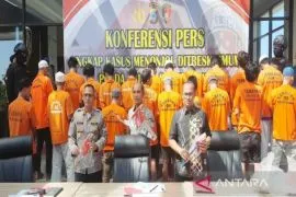 Polhukam kemarin dari penangkapan 27 tersangka hingga pelaku sabu