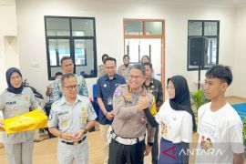 Polda Kalsel tanamkan tertib berlalu lintas sejak dini pada Hari Anak