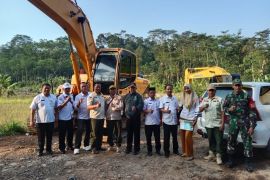 Pemkab Batang tutup tambang galian C ilegal