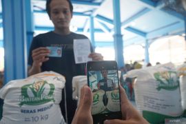 Penyaluran bantuan pangan beras di Tulungagung