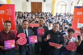 Tri dan 1000 Guru Foundation buka akses digital daerah terpencil