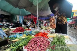 Harga pangan: Cabai rawit Rp58.568/kg, bawang merah Rp47.253/kg
