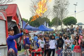 Damkar Temanggung gelar "flaying fox"  dan pemadaman kebakaran