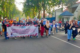 Pemkot-PKK Surabaya kampanyekan stop perkawinan anak