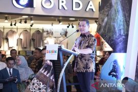 Gubernur Kalbar mengumumkan pembukaan penerbangan Pontianak-Kuching