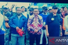 Bupati Biak Numfor harapkan peserta KKN mampu identifikasi masalah