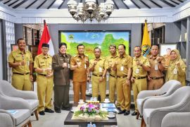 Ratusan seniman dilibatkan  dalam Pasar Raya di TBJT Surakarta