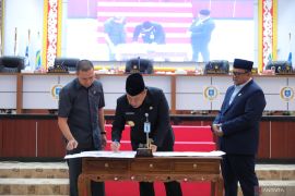 DPRD Babel paripurna pengesahan KUA PPAS Perubahan APBD TA 2025 untuk kepentingan masyarakat