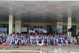 190 Siswa dibekali literasi keuangan syariah di Mabit Camp Bank Nagari