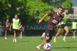 Pemain baru Semen Padang FC asal Portugal Page 2 Small