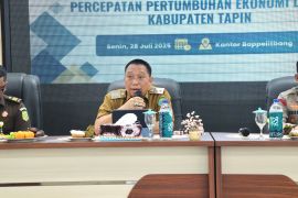 Pemkab Tapin bentuk tim khusus percepat pertumbuhan ekonomi