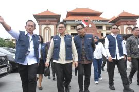 Wawali Denpasar dampingi kunker Mendag di Pasar Badung