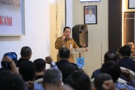 Pemkot Probolinggo gandeng Linmas berantas peredaran rokok ilegal