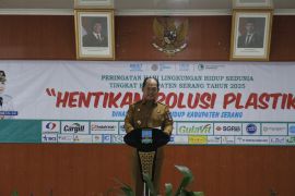 Wabup ajak warga Serang aktif kurangi sampah plastik