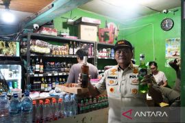Satpol PP Kabupaten Bogor sita 493 botol miras ilegal