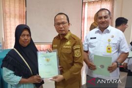 166 warga Bangka Tengah terima sertifikat gratis program PTSL