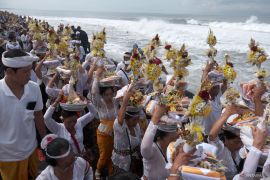 Rangkaian upacara Baligia Bukhur di Bali