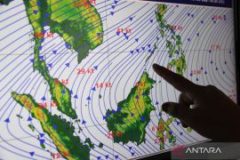 Hujan ringan diprakirakan guyur mayoritas kota besar