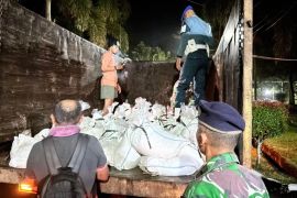 TNI AL  Babel gagalkan penyeludupan timah diduga tujuan Malaysia